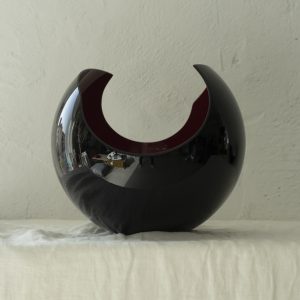 Jarrón Negro y Rojo